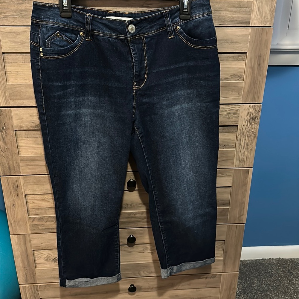 Royalty (for Me) Capri Jeans NWOT, 14W